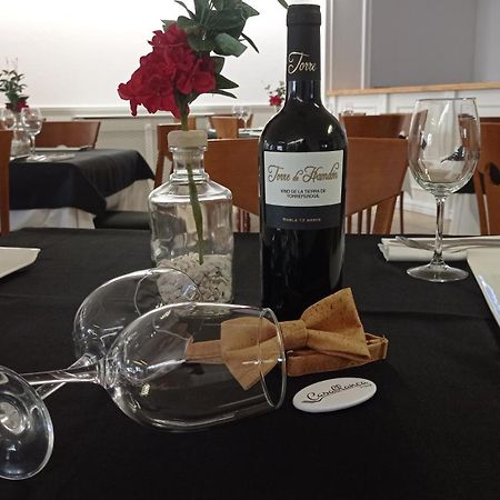 Pension Restaurante Casablanca Torreperogil エクステリア 写真