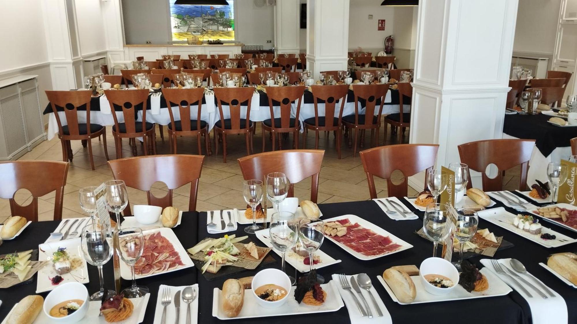 Pension Restaurante Casablanca Torreperogil エクステリア 写真